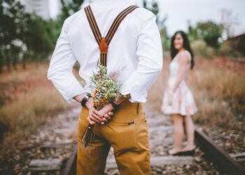 Recognizing Relationship Red Flags: Insights and Strategies for a Healthier Future