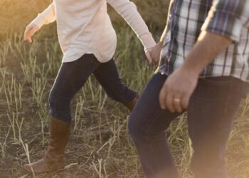 Unveiling the Truth: The Impact of Transparency in Relationships