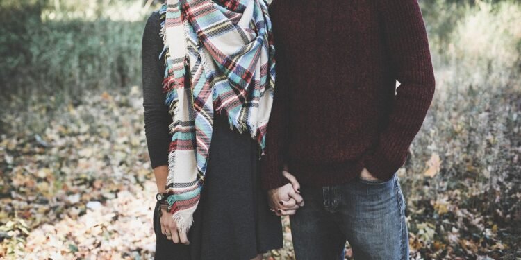 Building Emotional Trust: Keys to Deepening Interpersonal Connections