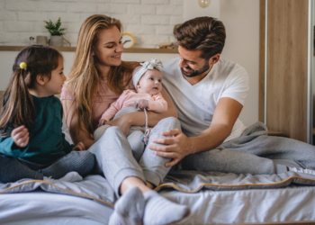 Navigating Modern Relationships: Challenges and Solutions in Marriage and Family