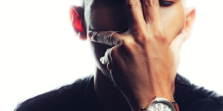 Signs He Lost Interest: Unveiling the Silent Shift in His Behavior