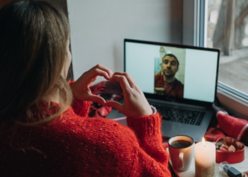 Slow Dating vs. Speed Swiping: Why Intentional Dating Is Winning in 2026