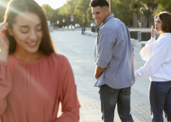 Investigating or Ignoring: What to Do When You Suspect Your Partner of Cheating